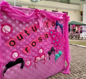Secretaria de Saúde realiza Campanha Outubro Rosa na Praça Admar Amazonas